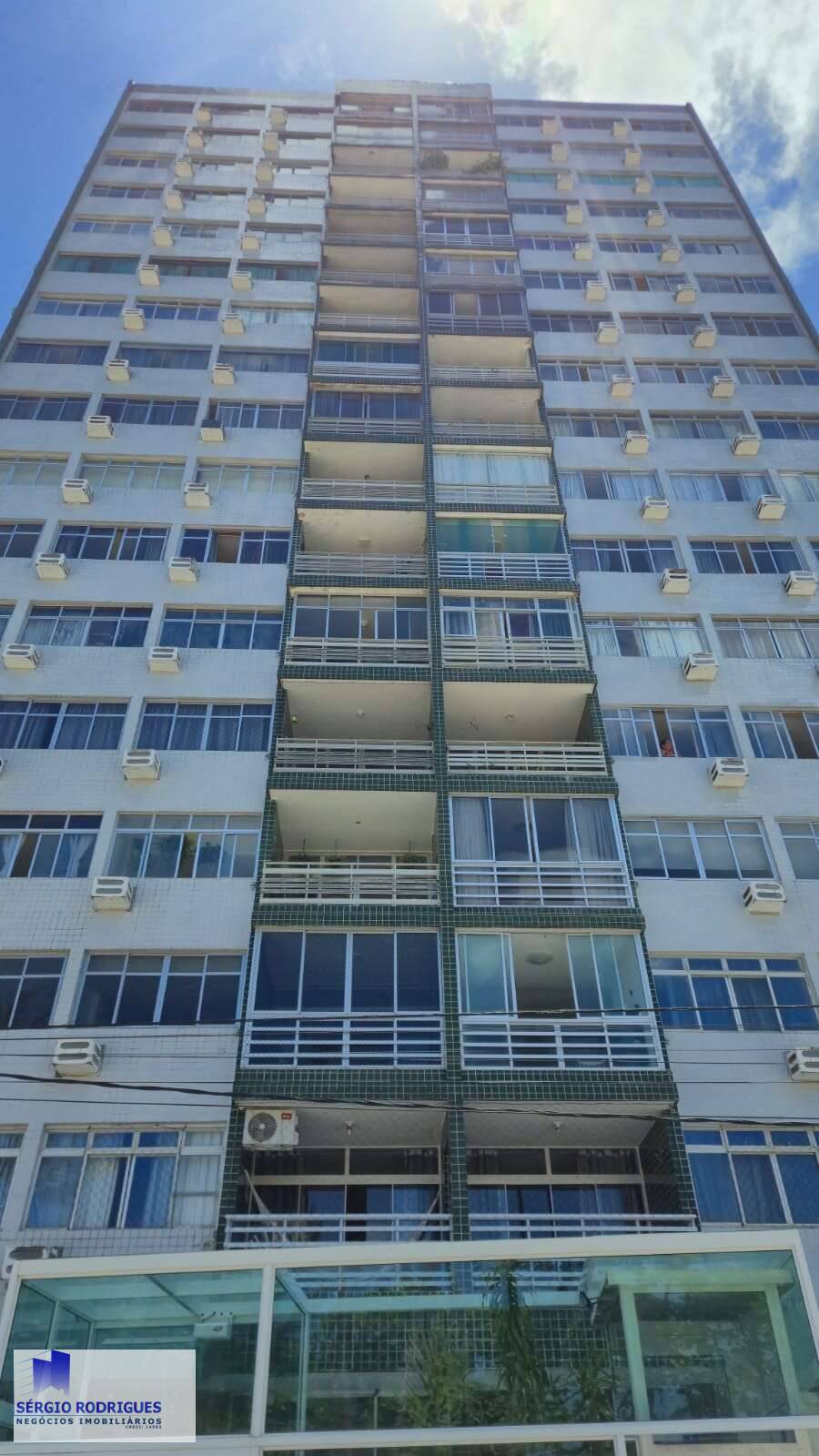 Alugo Apartamento a Beira Mar de Piedade com 3 Quartos e Lazer - Sérgio Rodrigues Corretor de Imóveis