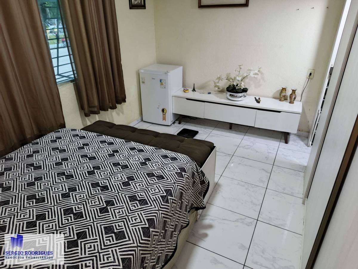 Alugo Casa com 3 Quartos em Prazeres - 1º Andar - 1 Vaga de Garagem - Sérgio Rodrigues Corretor de Imóveis