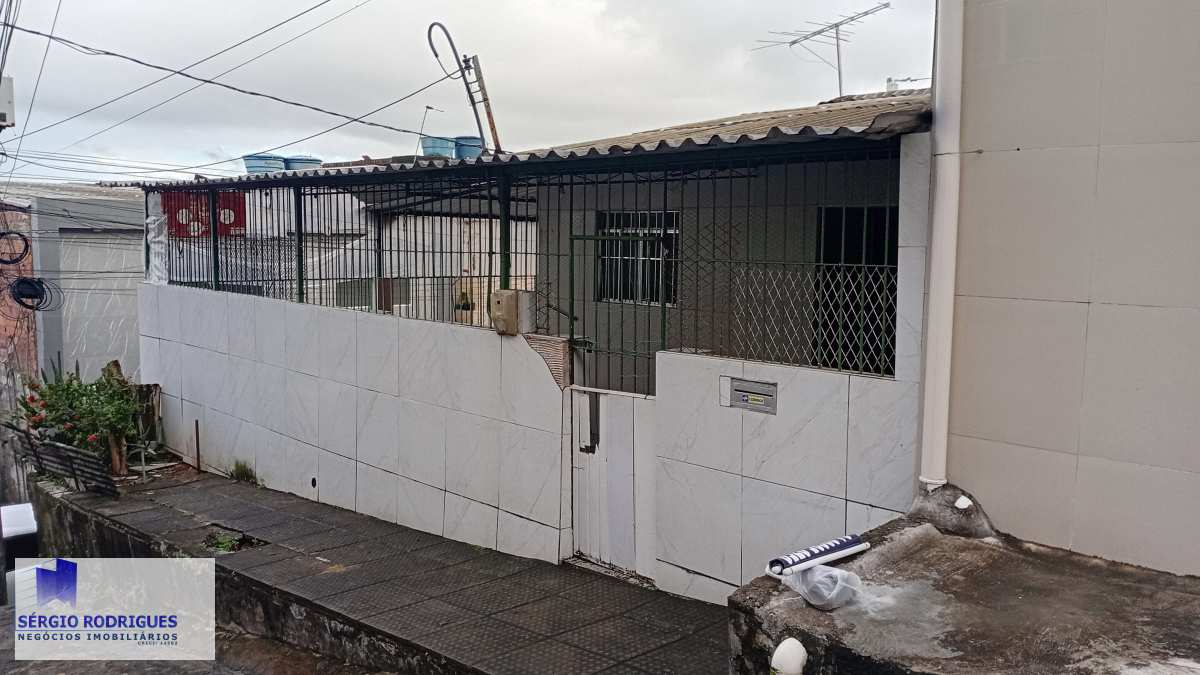 Vendo Casa com 2 Quartos no Ibura - UR1 - Oportunidade Única - Sérgio Rodrigues Corretor de Imóveis