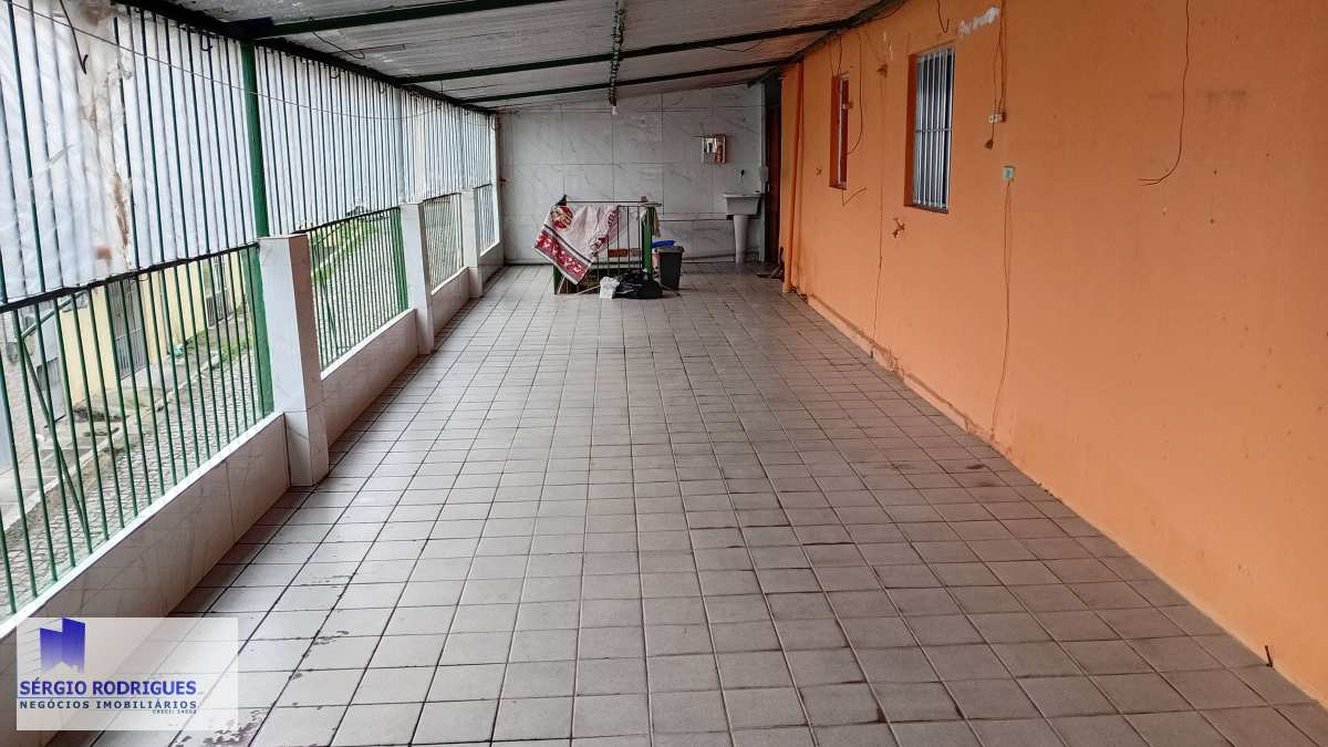 Vendo Casa com 2 Quartos no Ibura - UR1 - Oportunidade Única - Sérgio Rodrigues Corretor de Imóveis